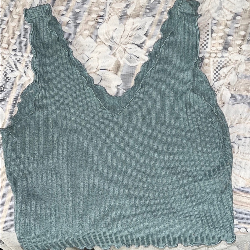 Ribbed V-Neck Sleeveless Top - Green